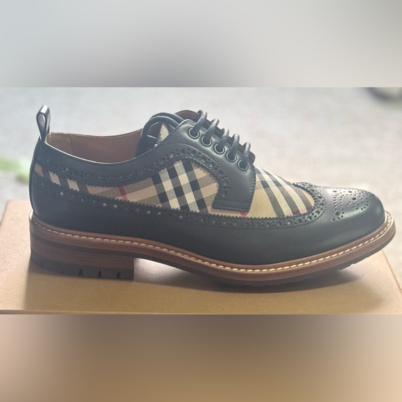 BURBERRY BROGUE SHOES - Picture 4 of 13